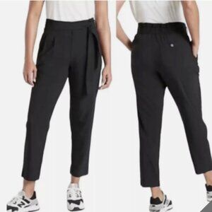 ATHLETA Skyline Pant II Black High Waist Travel Pants Tie Waist 4P Women's